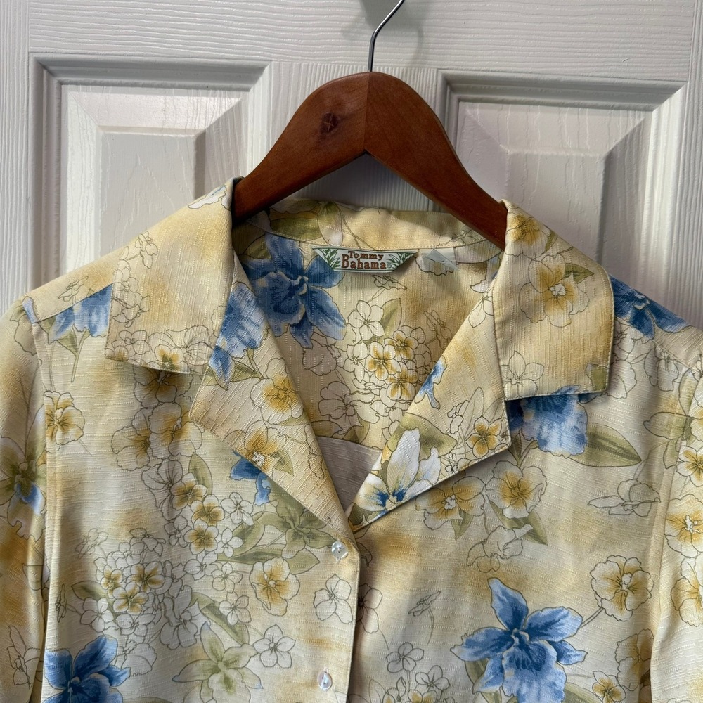 Tommy Bahama Vintage Womens M Silk Floral Camp Shirt Yellow Blue Short Sleeve